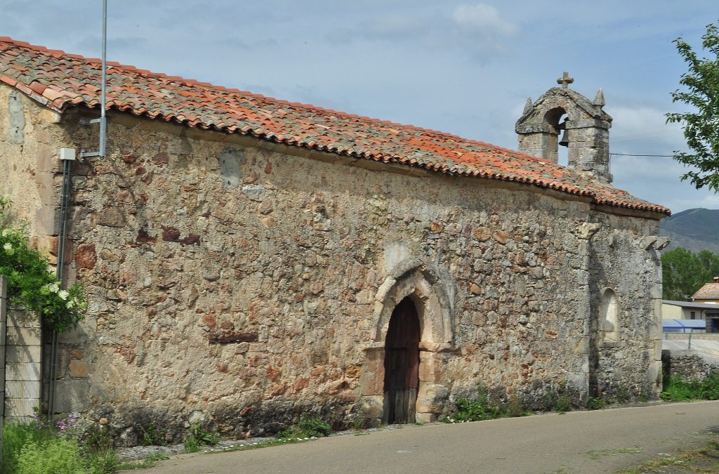 Ermita gótica de La Vega de Boñar.
