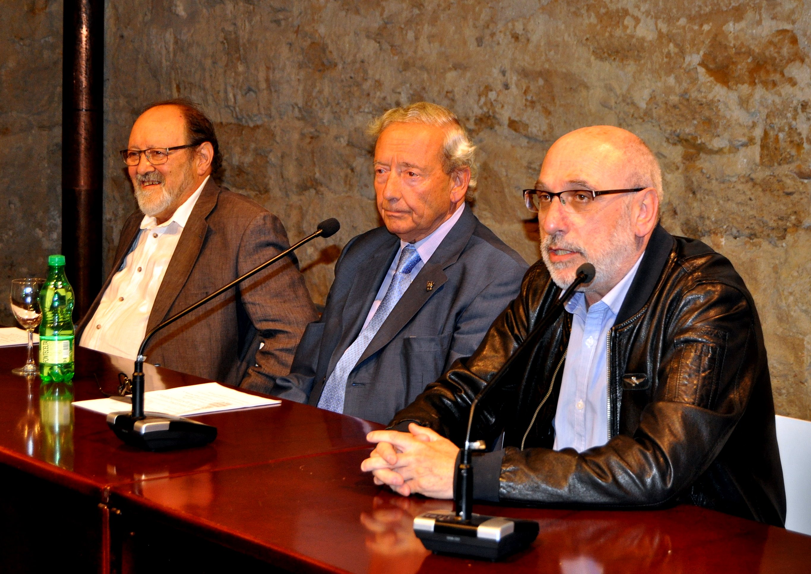 De izda a dcha, Juan Carlos Ponga, Marcelino Fernández y Victorino Marcos. 