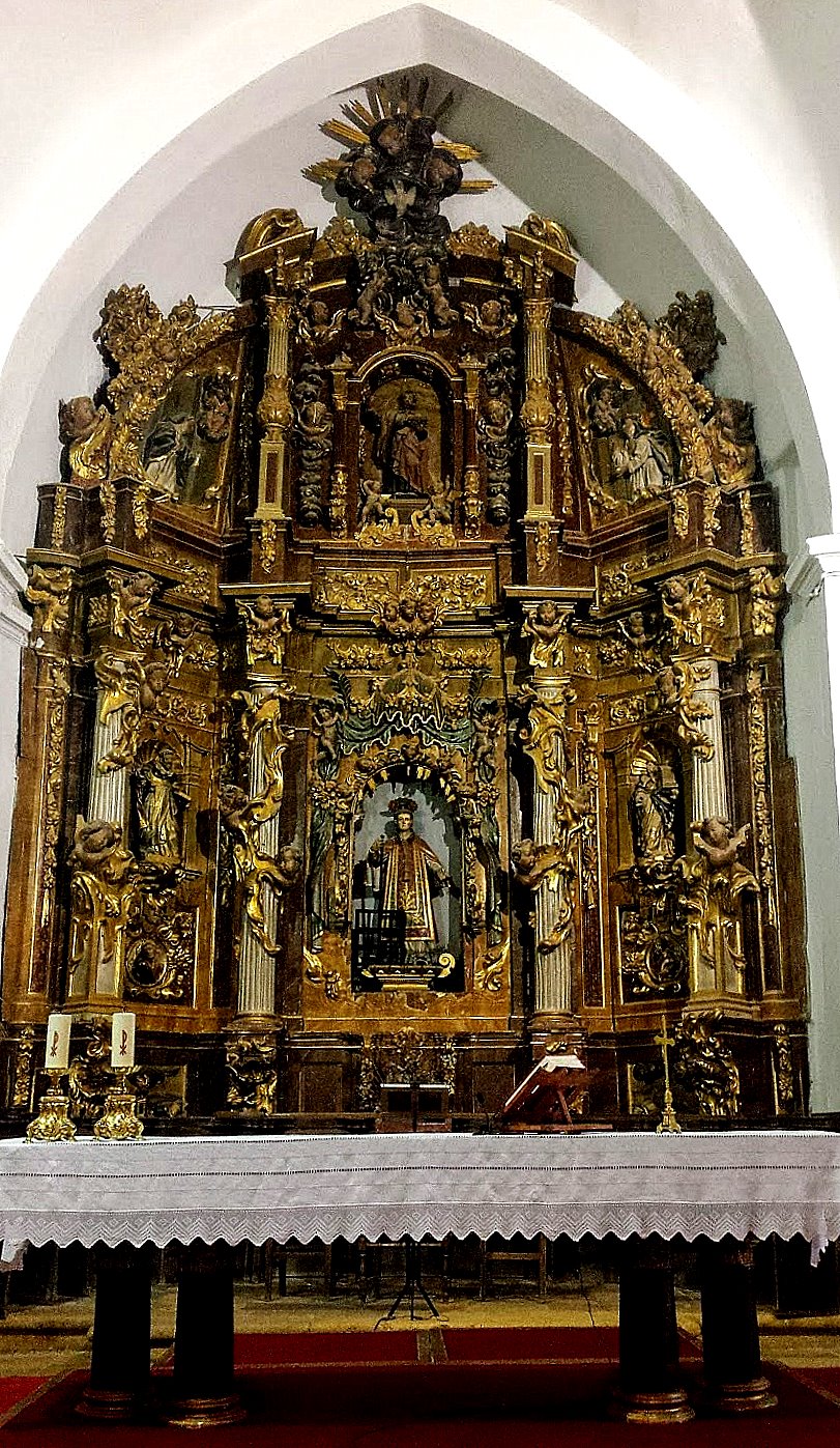 Sahagún. Retablo barroco de la iglesia de San Lorenzo. (Foto Ramón Fdez. Calderón)