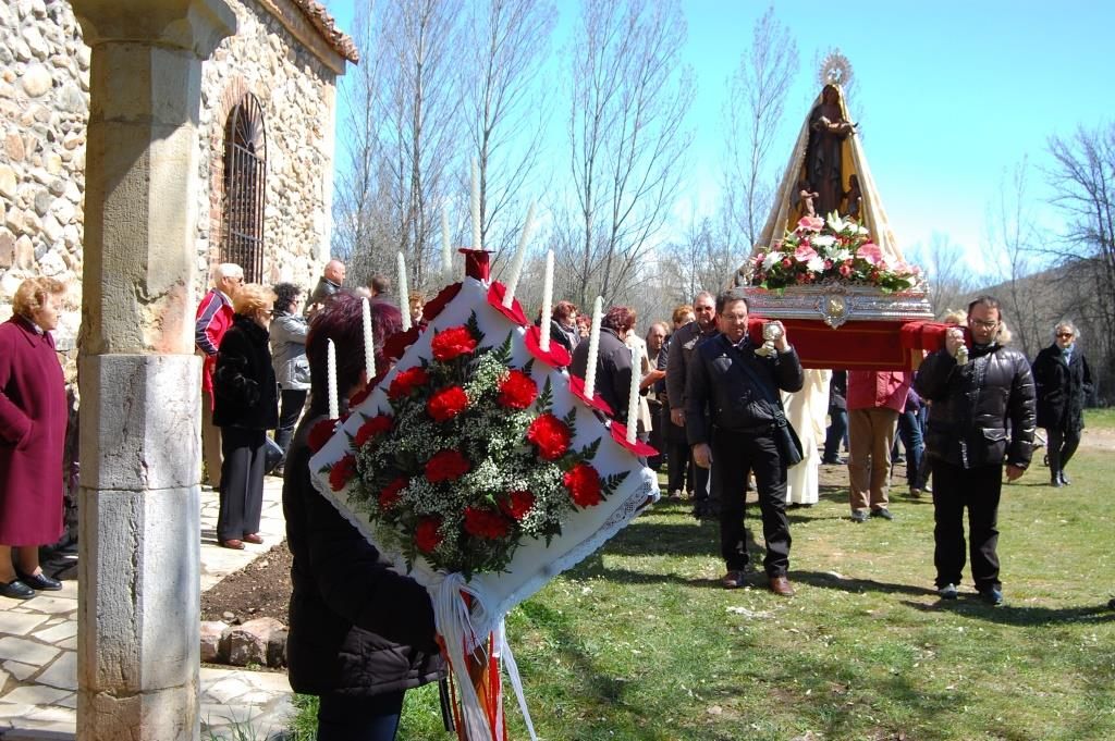 Procesión de Pascua y ramo de la Virgen de Boínas
