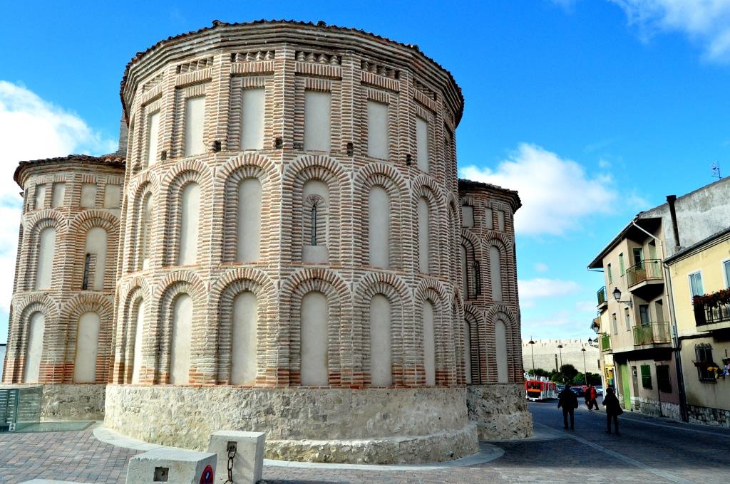Ábside mudéjar de la iglesia de San Martín (s. XIII).