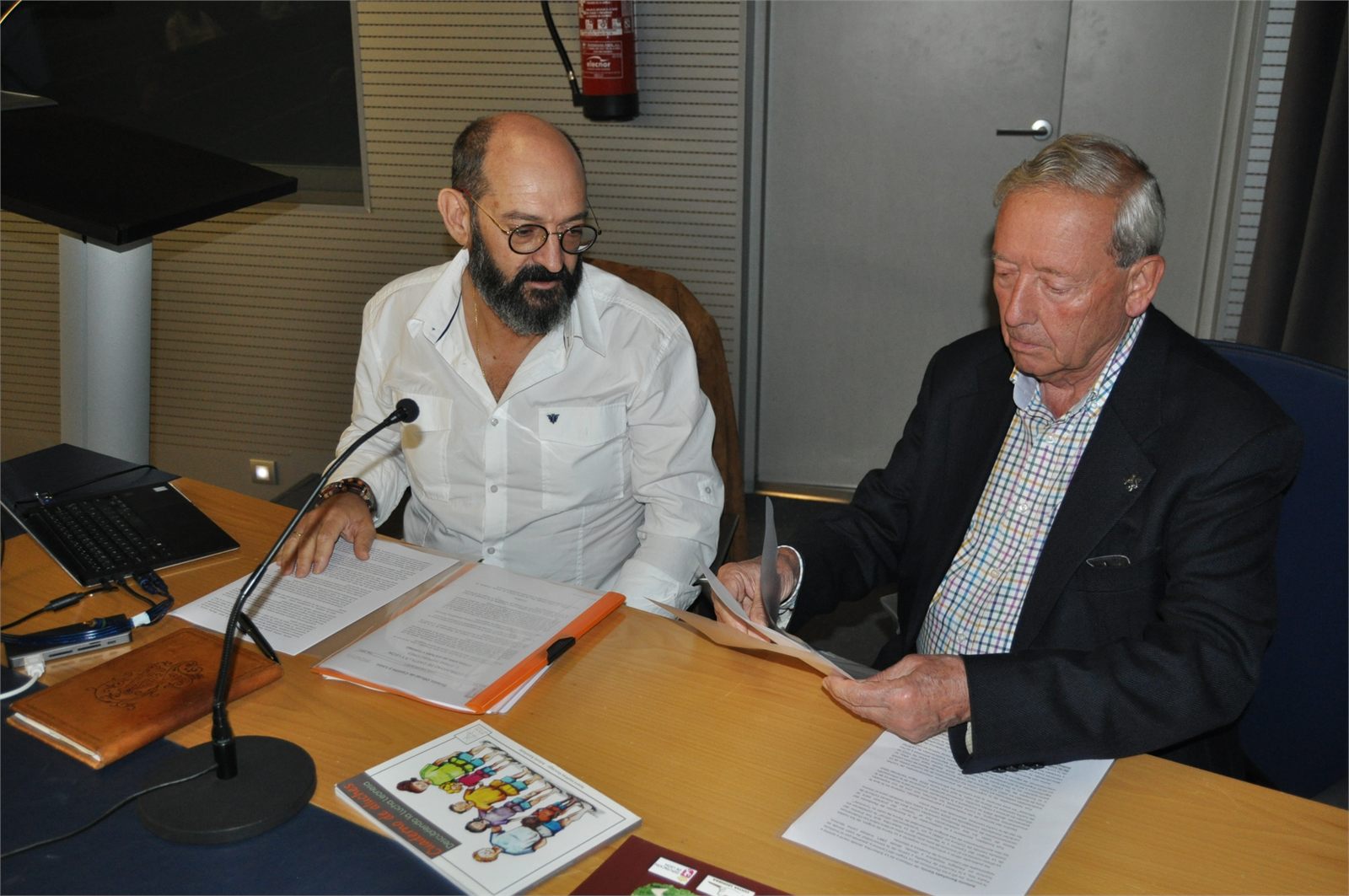 Organizada por Promonumenta, Antonio Barreñada diserta sobre los «aluches» o lucha leonesa