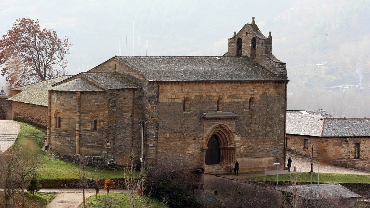 Villafranca del Bierzo. Iglesia Santiago. LNC 13-5-23