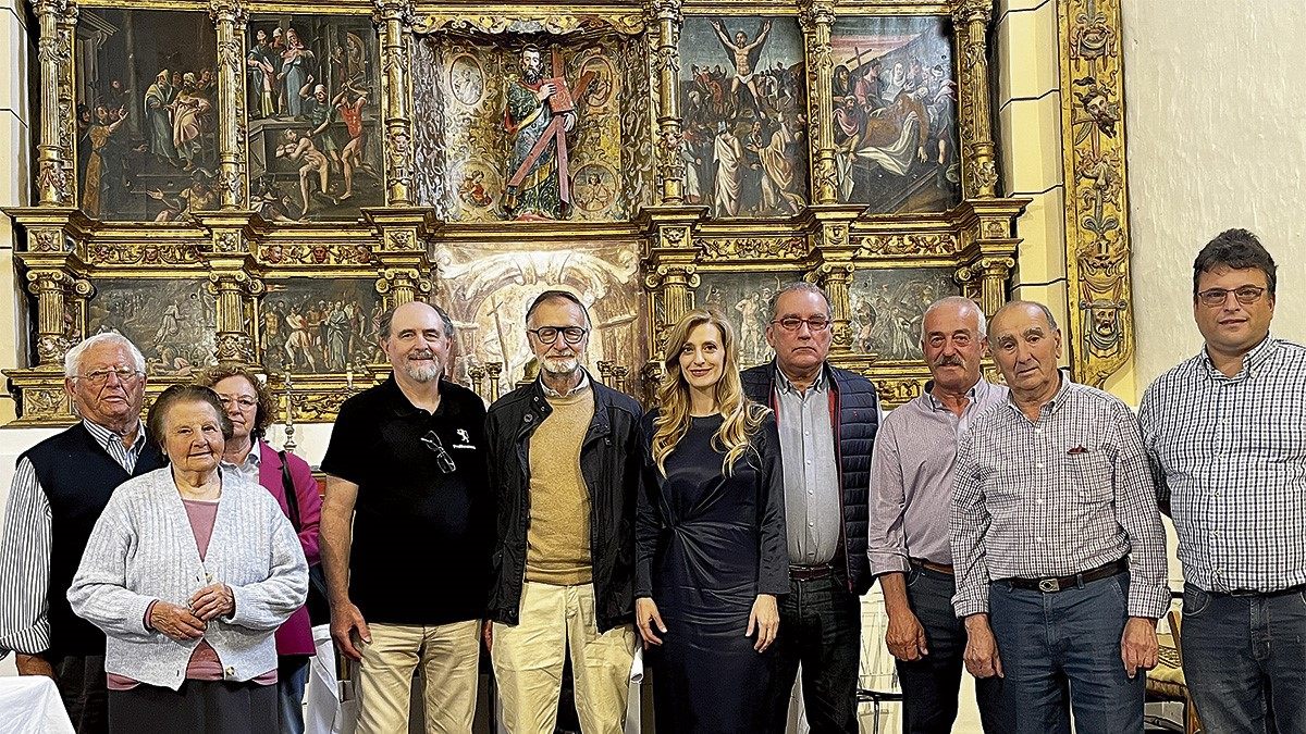 La viceconsejera de Acción Cultural ha presentado en la Iglesia de San Andrés de Valdescapa el Festival Internacional de Música Antigua y Teatro de la Ruta de los Retablos Renacentistas. Entre los representantes de la Ruta se hallaba Fernando Rodríguez, de PROMONUMENTA