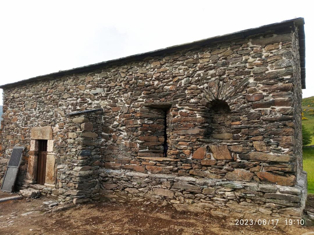 MURIAS DE PAREDES. Ermita Magdalena, restauración 6-2023 3