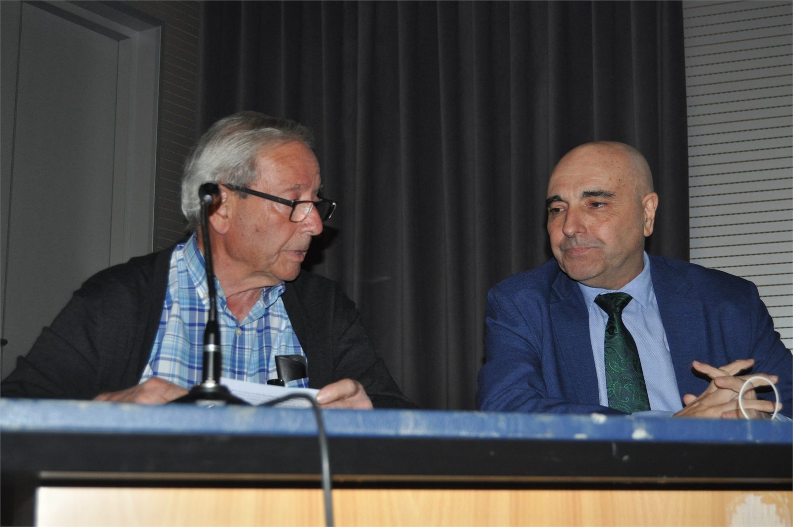 Conferencia de Javier Caballero Chica: arquitectura sanitaria de los años 50 en León