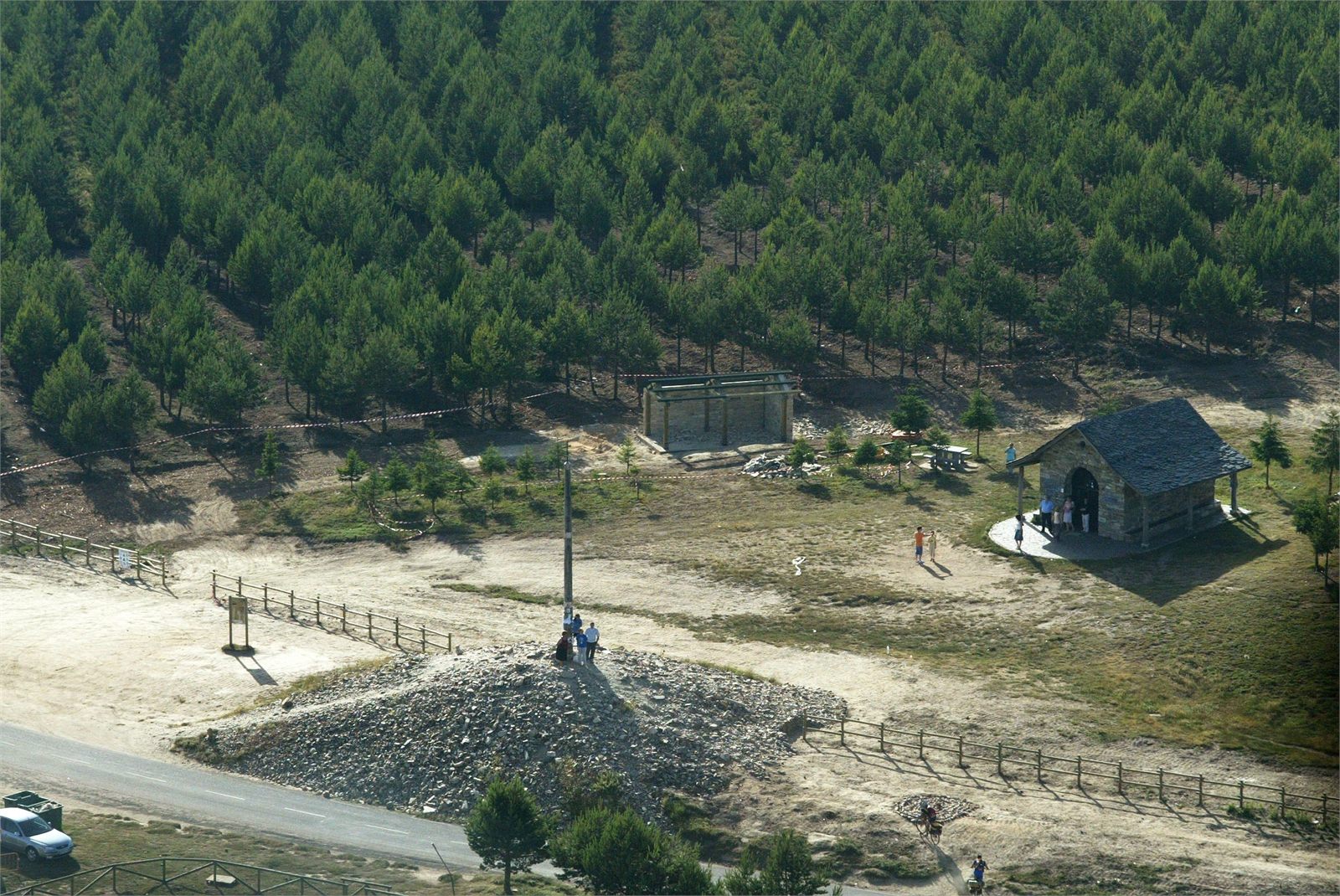 FONCEBADÓN. Reforma Cruz de Ferro 4